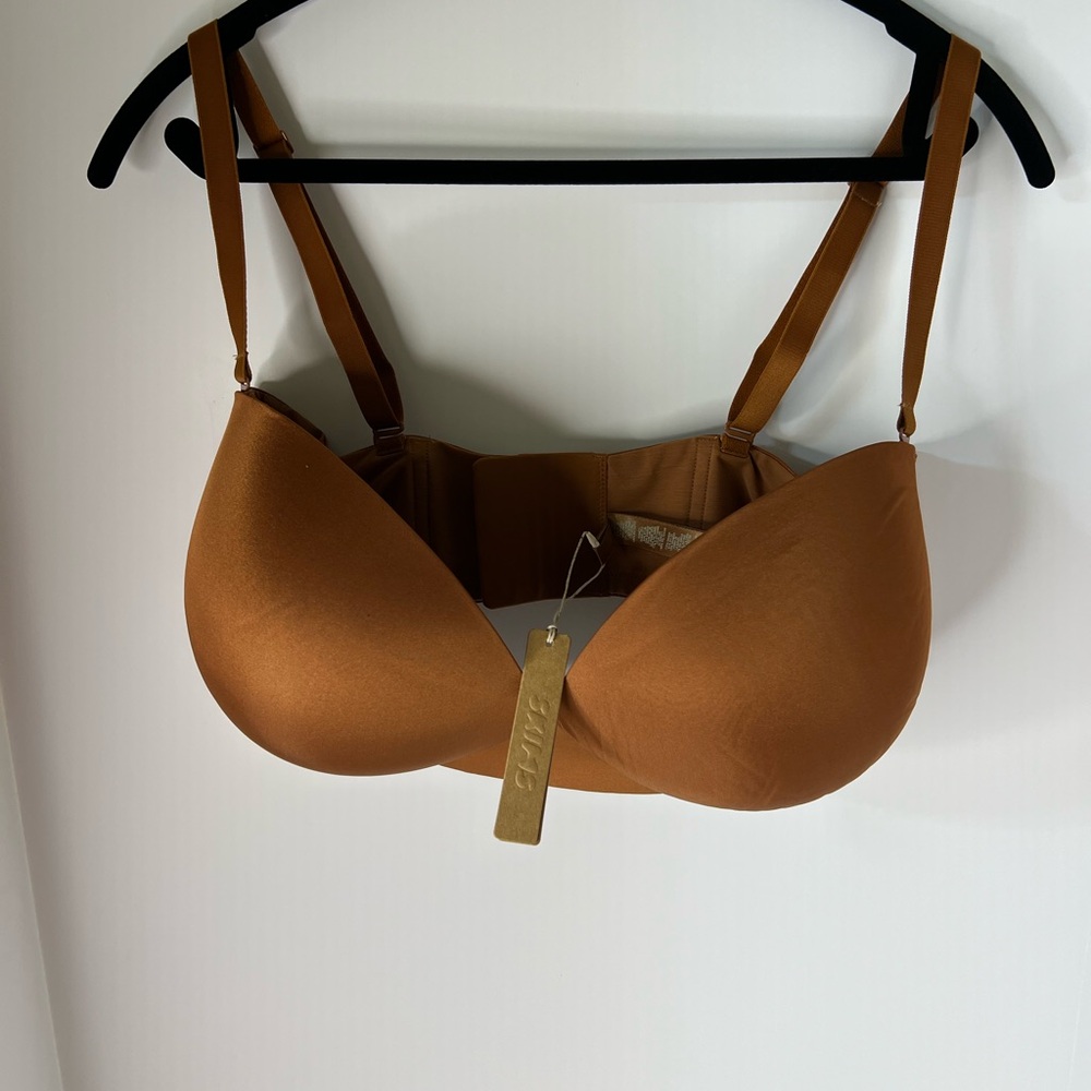 SKIMS bronze NWT push up strapless‎ bra 42DD